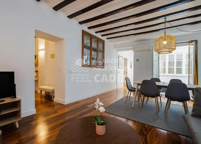 San Agustin Feel * קדיז